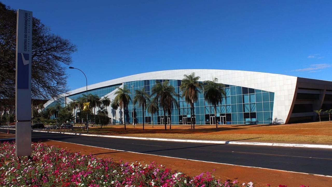 V822 Aconchegante Em Frente Ao Shopping * Brasilia