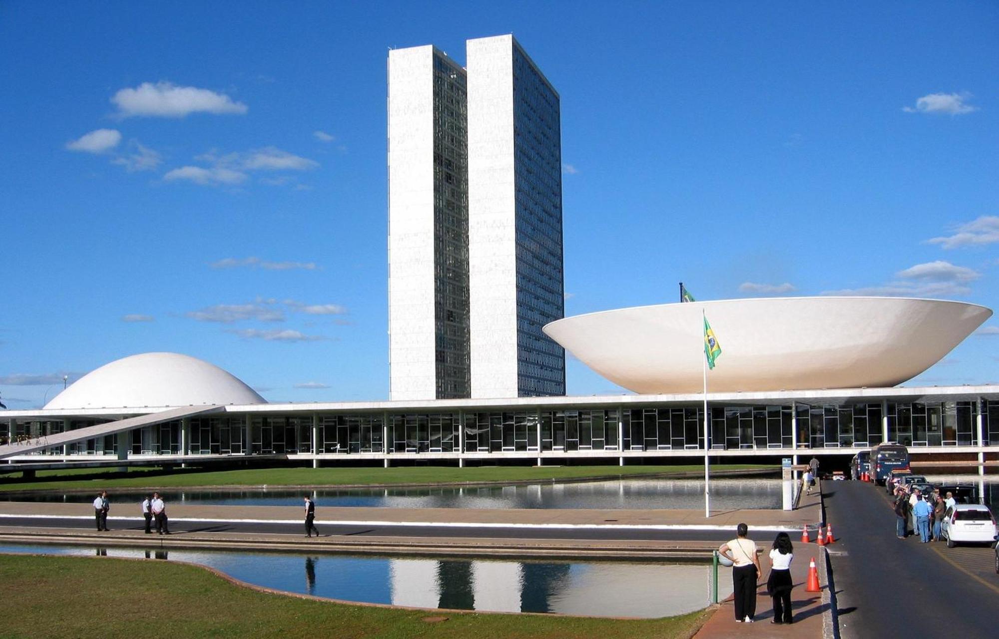 V822 Aconchegante Em Frente Ao Shopping * Brasilia